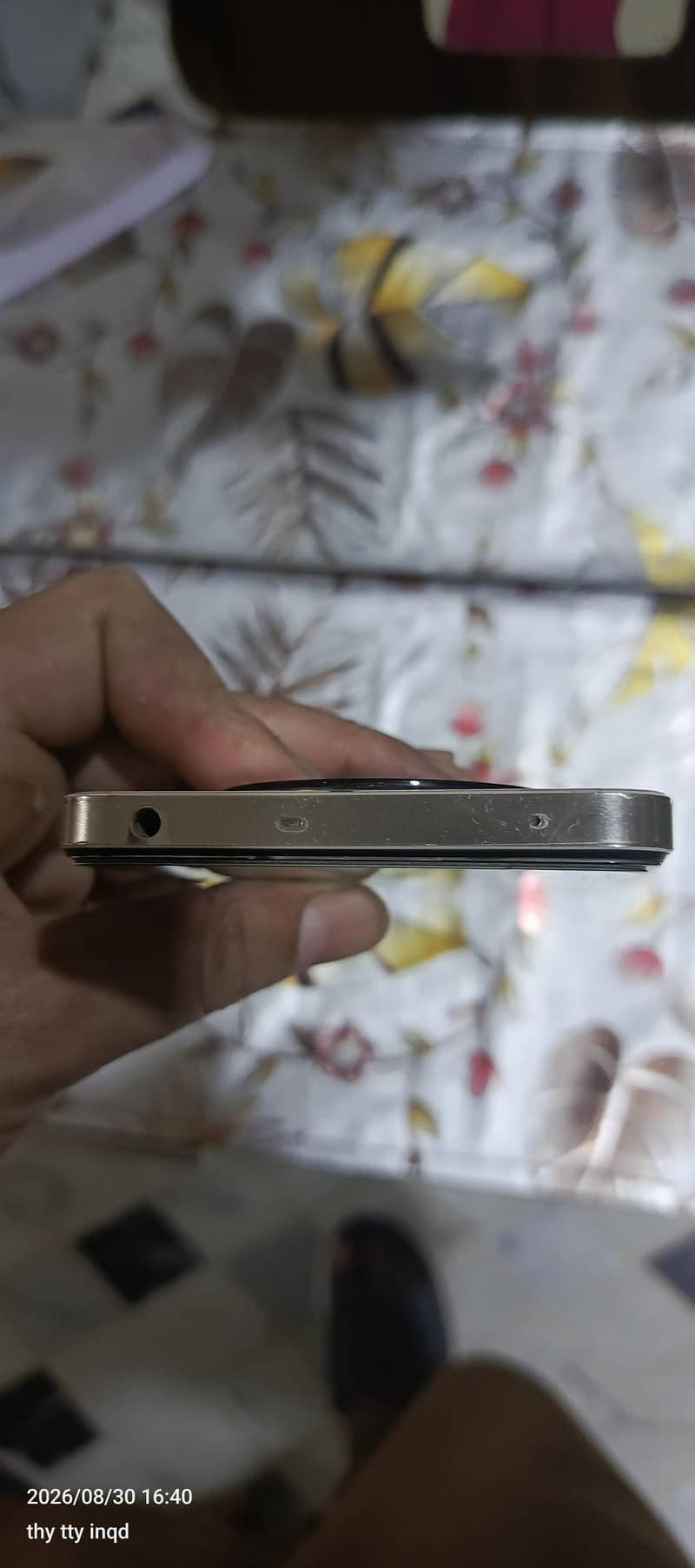 realme 12 plus 4