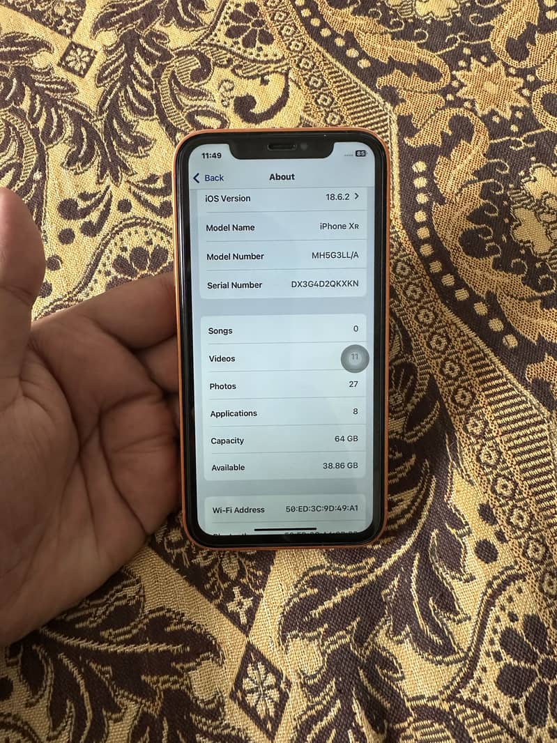 Apple iPhone XR 10