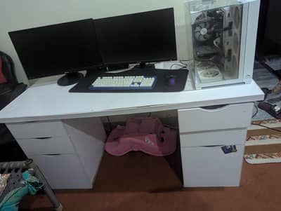computer table