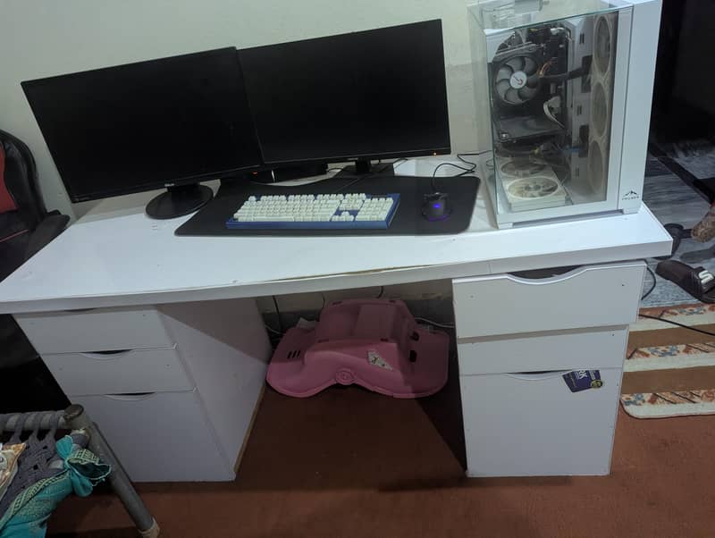 computer table 0