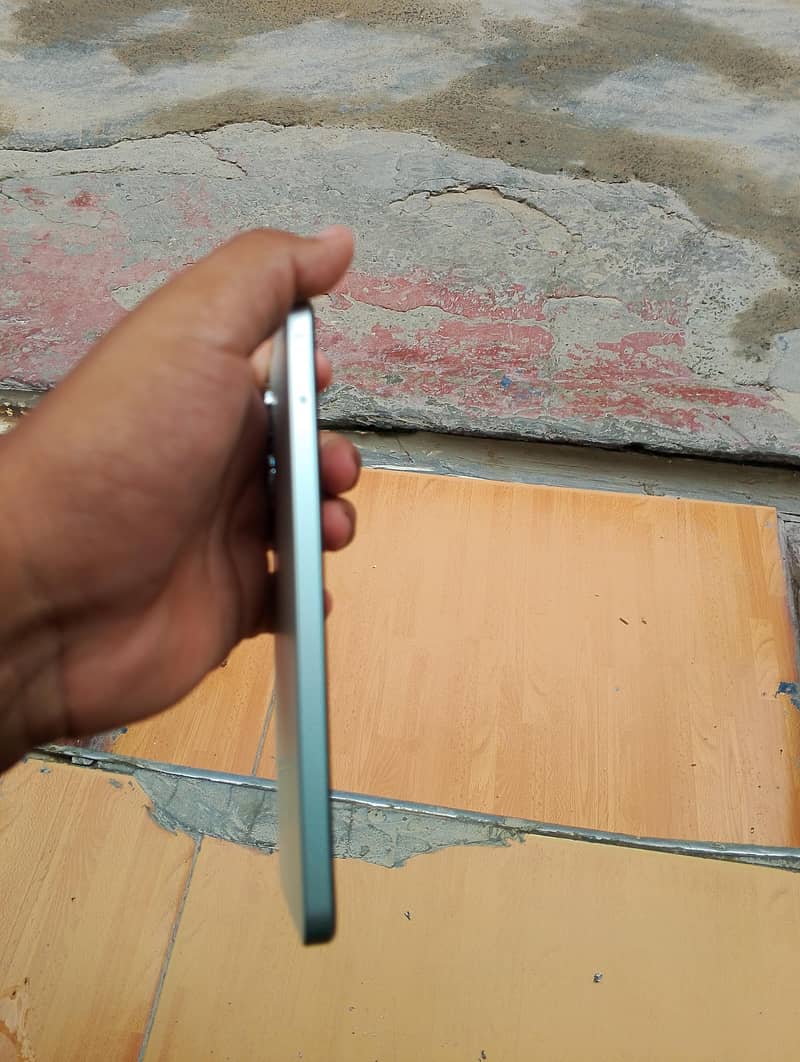 Realme Note 60x 3