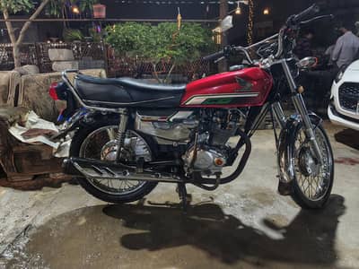 Honda CG-125 Special Edition. . . . . !