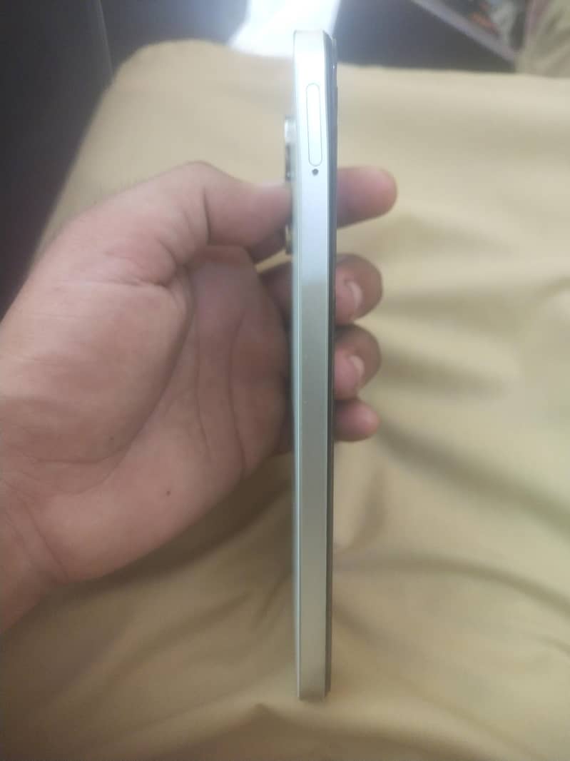 Realme Note 60x 3