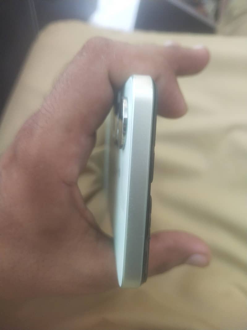 Realme Note 60x 4