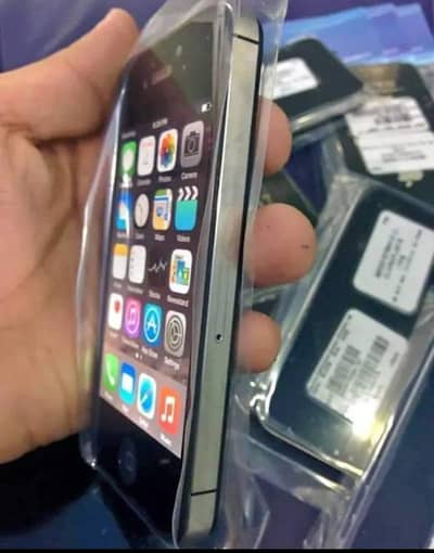 Apple iPhone 4