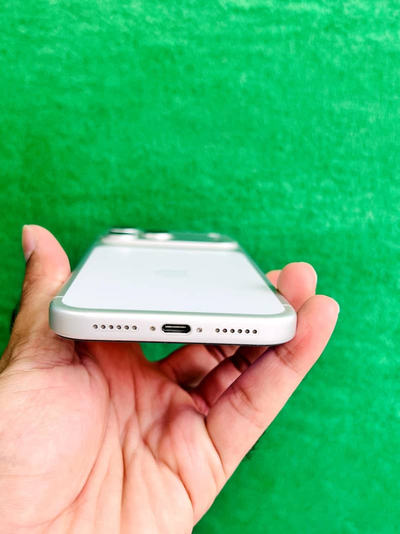 Apple iPhone 17 Pro Max 2