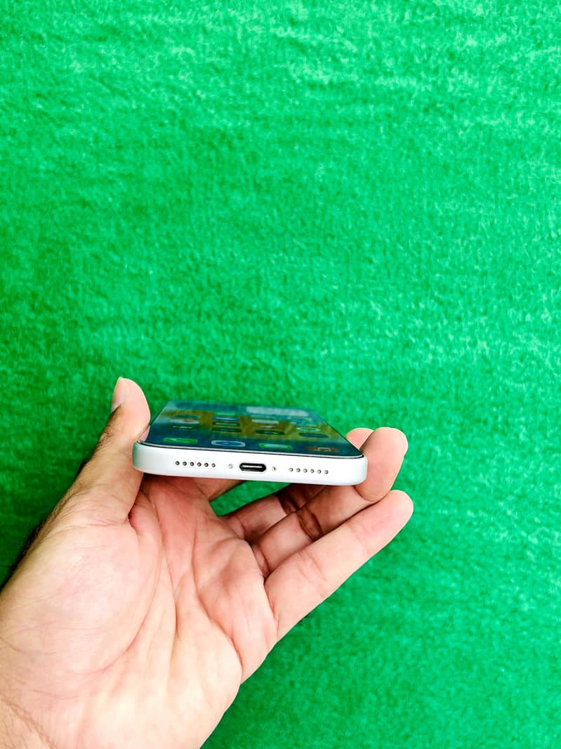Apple iPhone 17 Pro Max 3