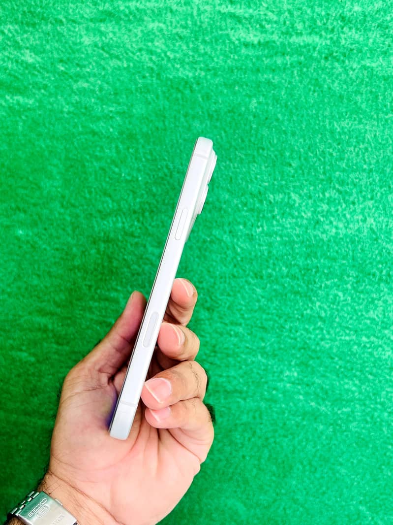 Apple iPhone 17 Pro Max 7