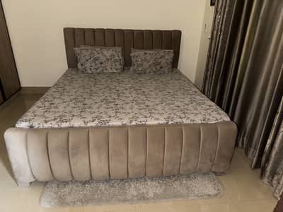 bed ( Beige velvet bed)