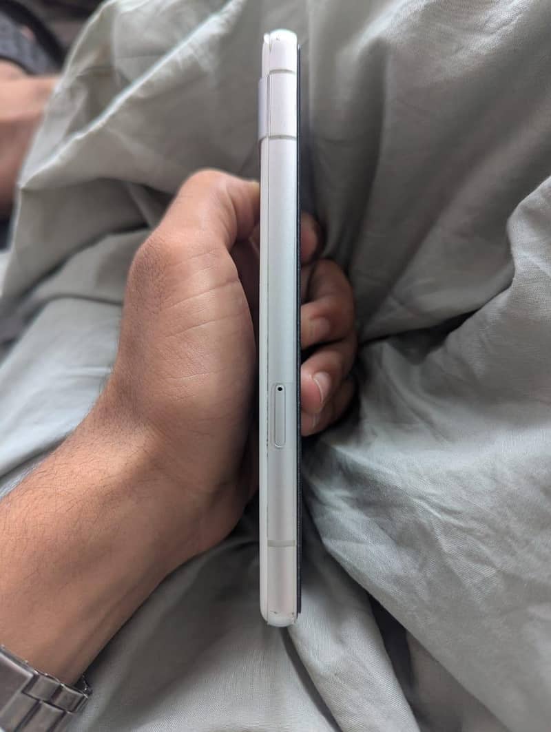Google Pixel 7a 4