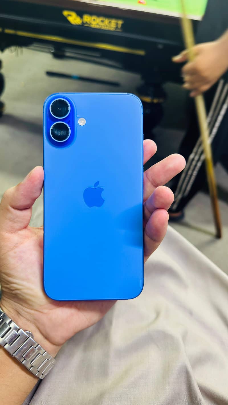Apple iPhone 16 Plus jv 1
