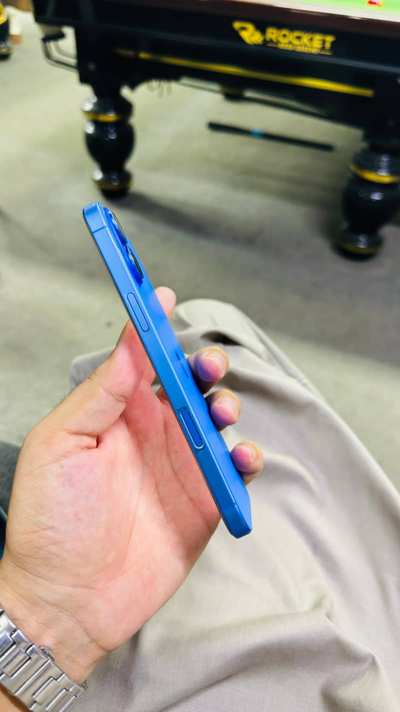 Apple iPhone 16 Plus jv 3