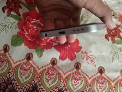 Tecno Spark 40c with box charger new condition only 6 month use