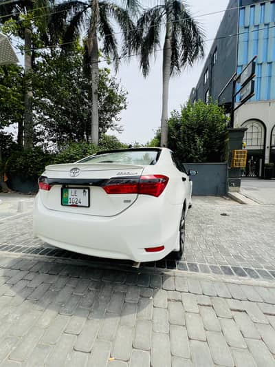 Toyota Corolla XLI 2017 covert gli