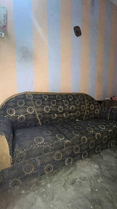 Sofa set urgent sale