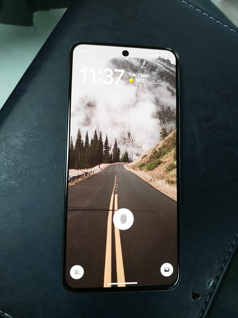 Google Pixel 8 1
