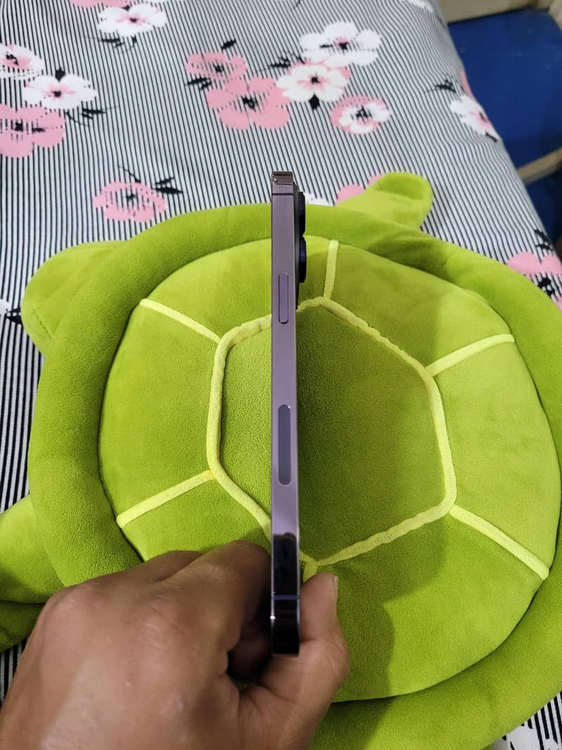 Apple iPhone 14 Pro Max 2