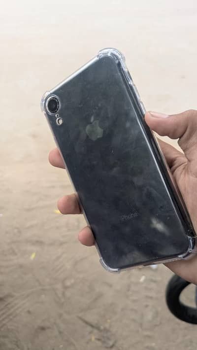 Apple iPhone XR