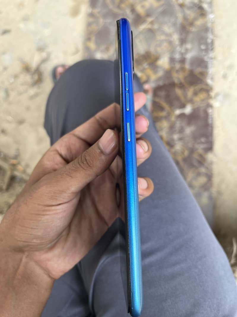 Tecno Spark 4 Lite 3