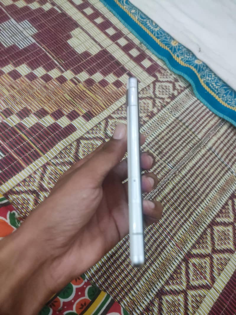 Google Pixel 7a 1
