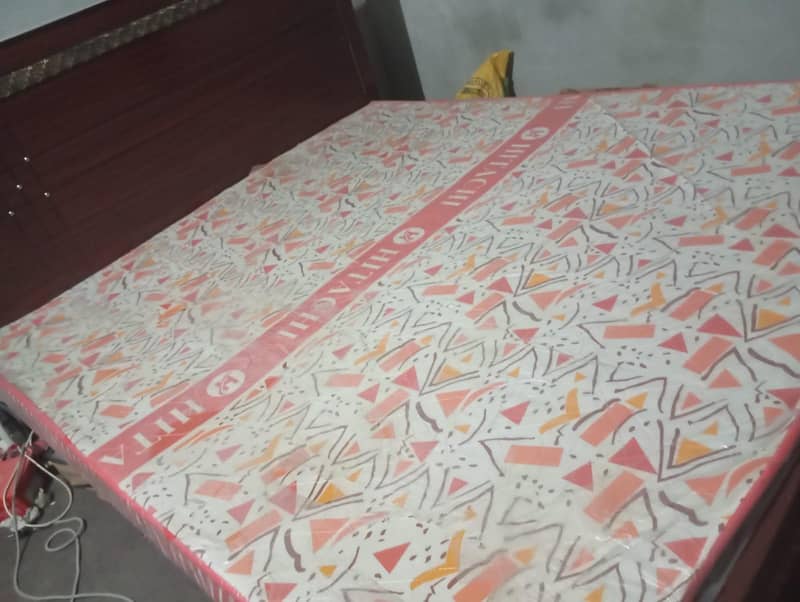 Queen Size Bed 2