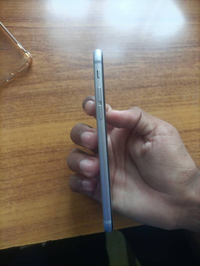 Apple iPhone 6 3