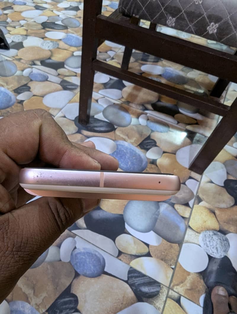 Google Pixel 8 2