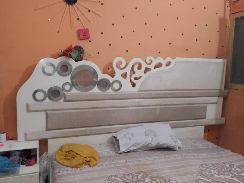 king size bed 3