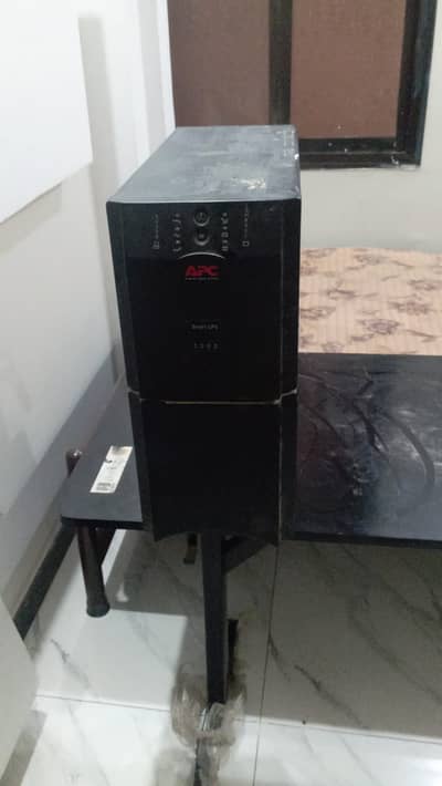 Smart UPS APC for sale