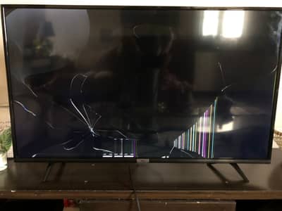 Title: TCL 43" Android Smart TV – Broken Panel | Good Condition.