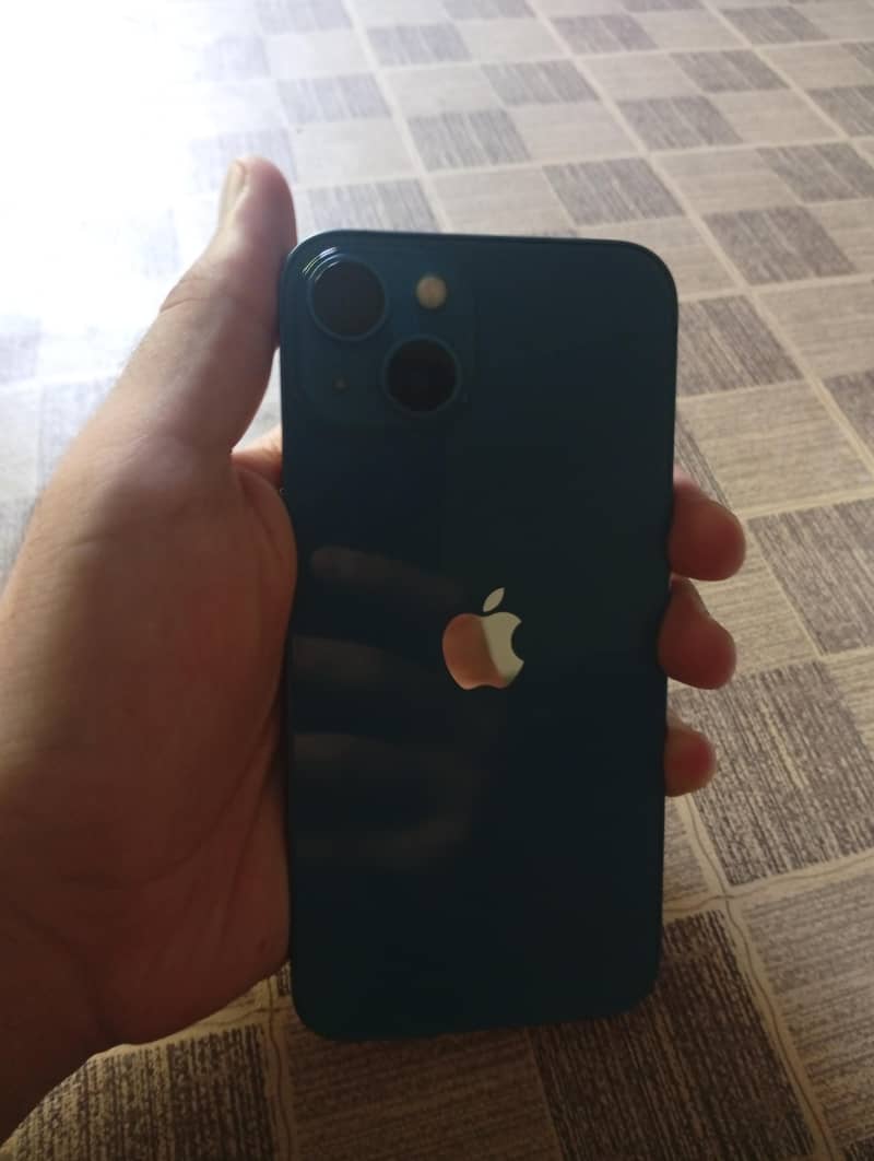 Apple iPhone 13 1