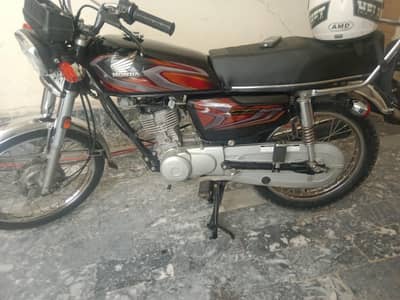 Honda 125 condition 10/10 Multan