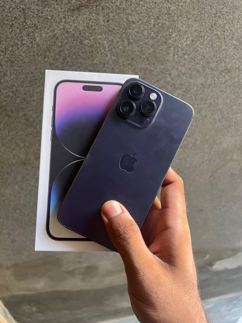 Apple iPhone 14 Pro Max 1