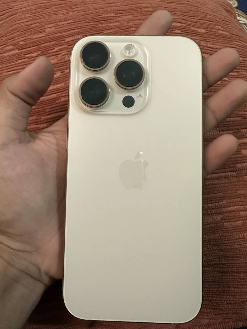 Apple iPhone 16 Pro 5