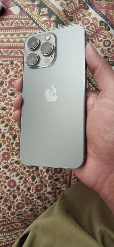 Apple iPhone 13 Pro