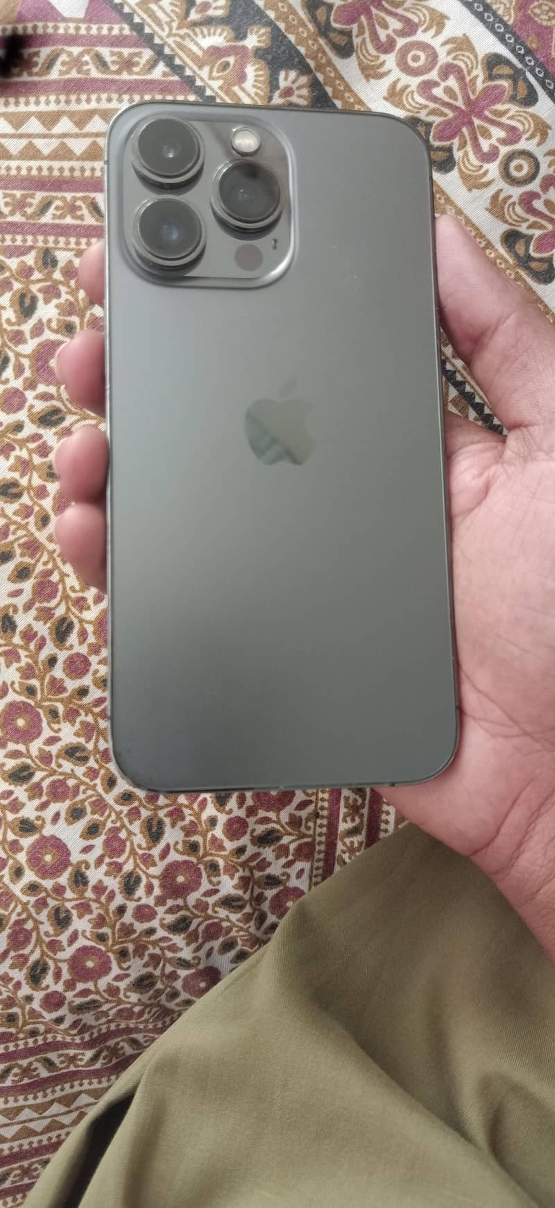 Apple iPhone 13 Pro 1
