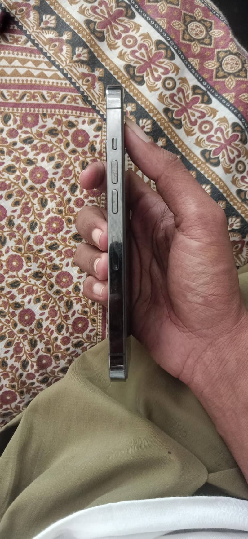Apple iPhone 13 Pro 4