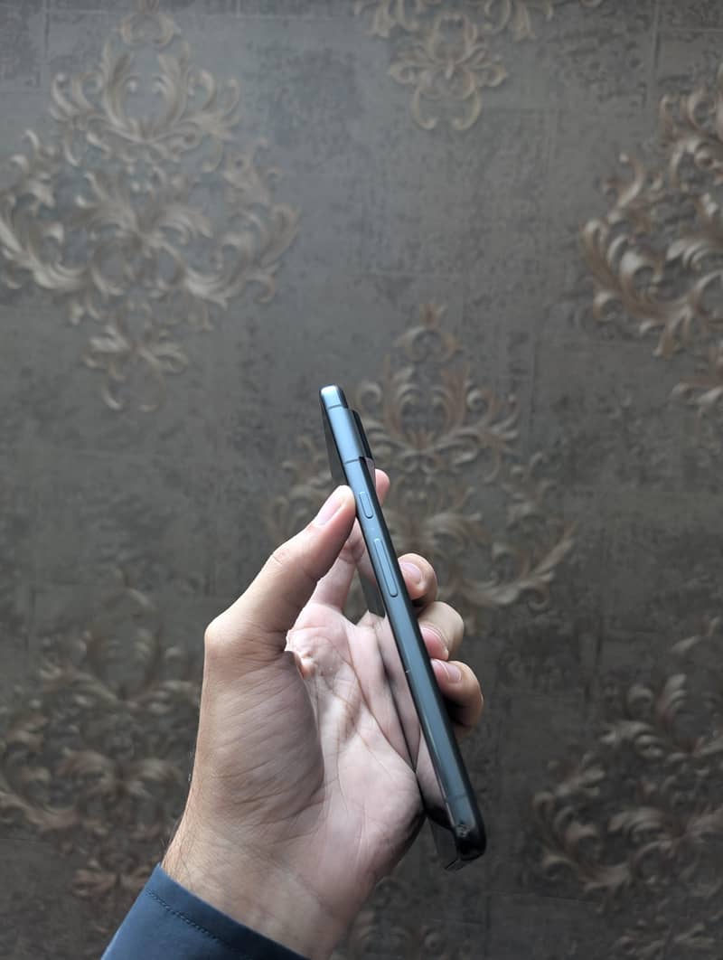 Google Pixel 8 Pro 3