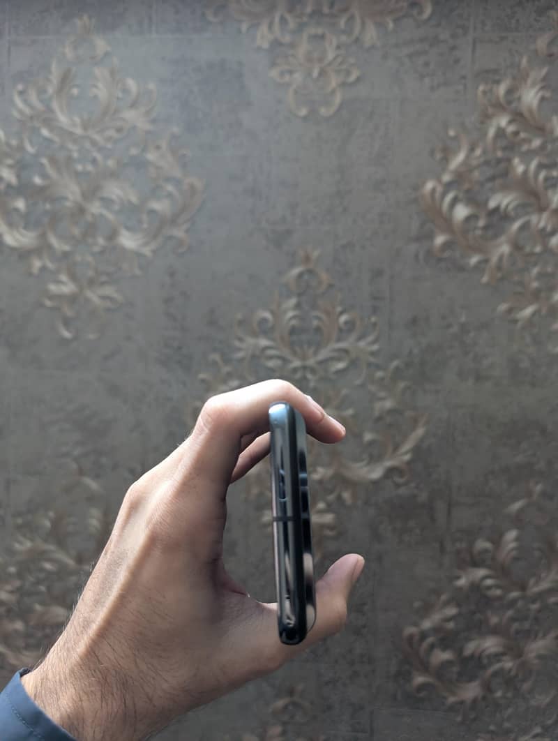 Google Pixel 8 Pro 4