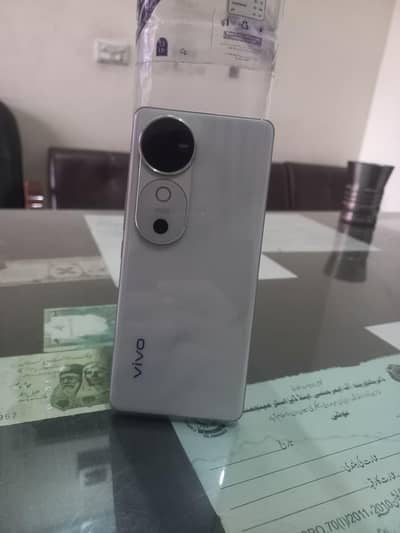 vivo v40 12/256.10/10  Vivo V40 12/256GB  10/10 Condition