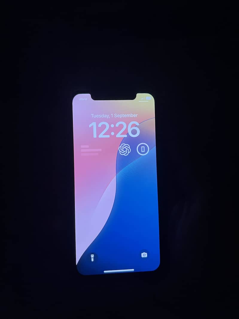 Apple iPhone XS 6