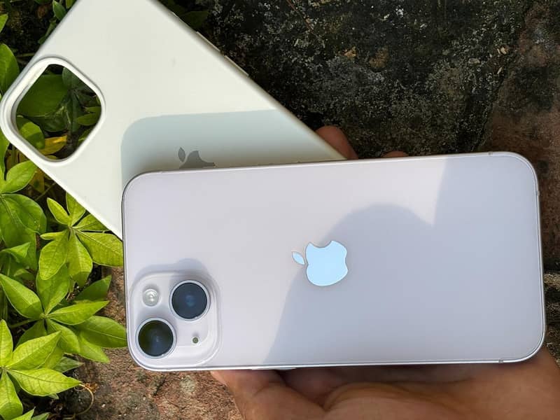 Apple iPhone 14 3