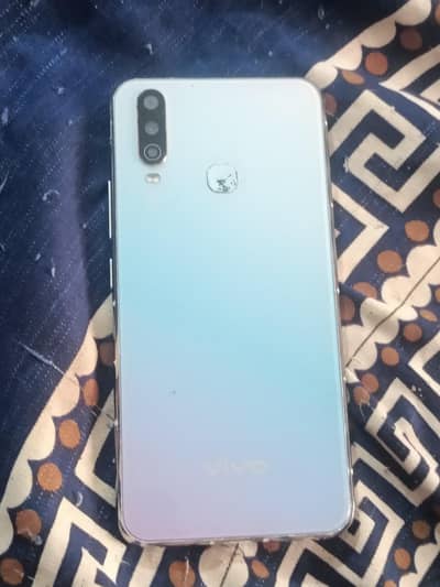 Vivo Y17