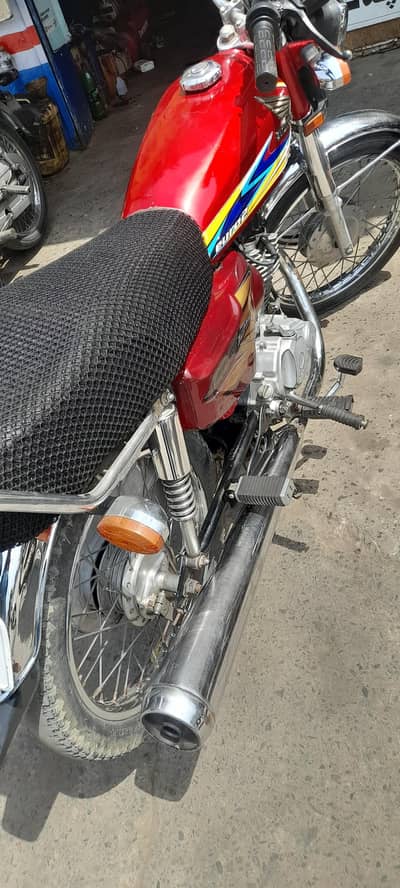 honda cg125 in geniun condition first kick start