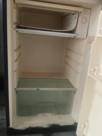 Orient mini fridge