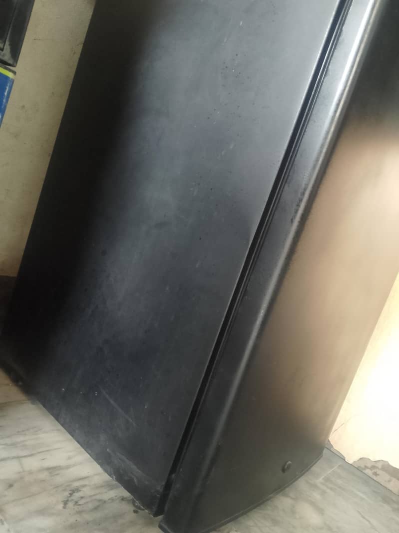 Orient mini fridge 2