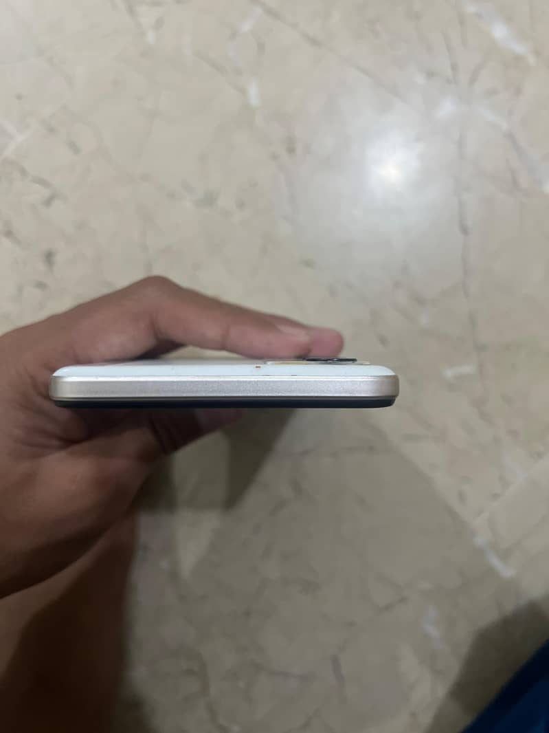 Tecno Camon 18 T 4