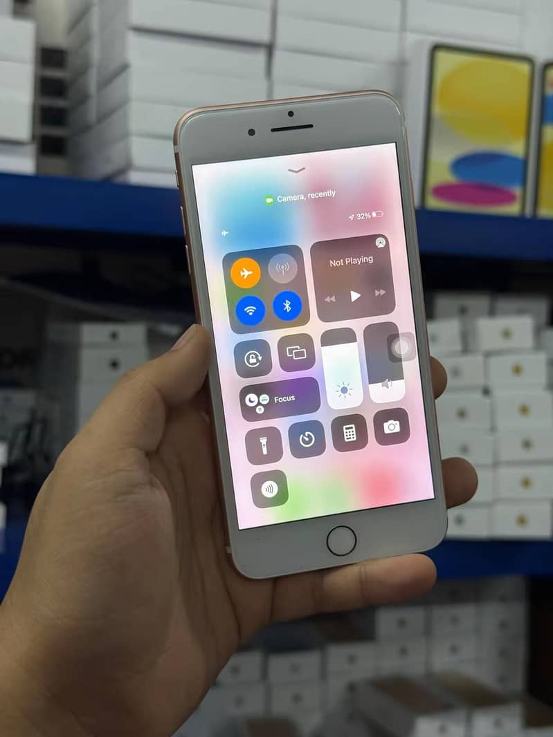 Apple iPhone 7 Plus 1