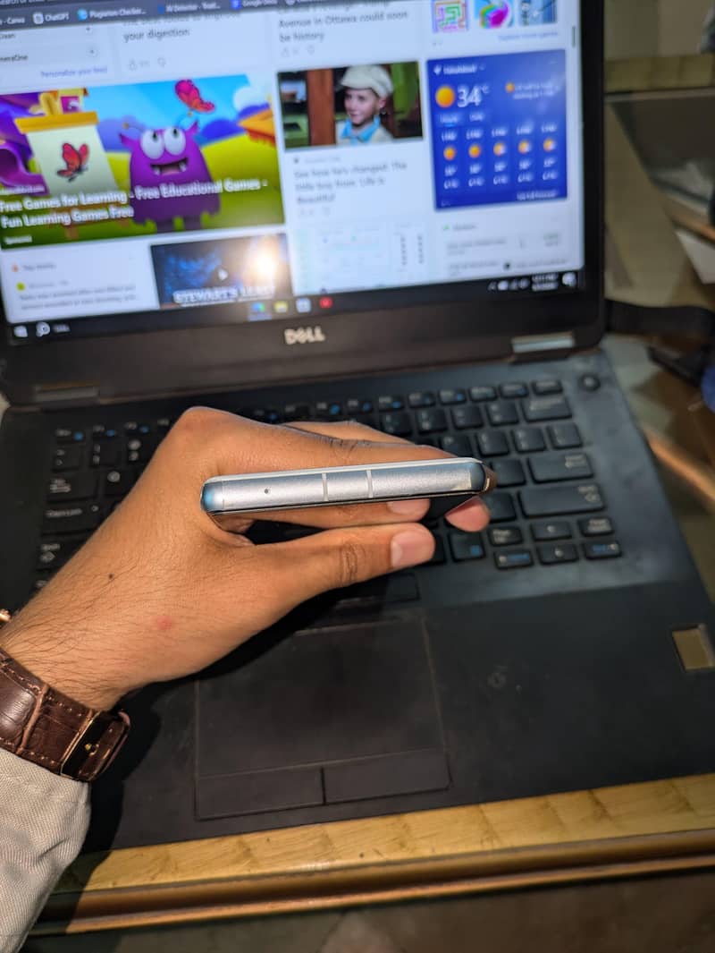 Google Pixel 7a 4