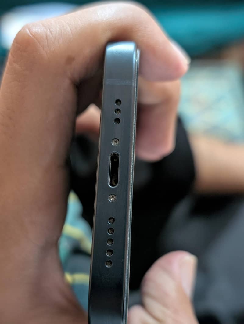 Apple iPhone 13 2